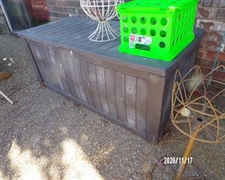 outdoor patio box