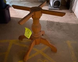 pedestal table base with round top