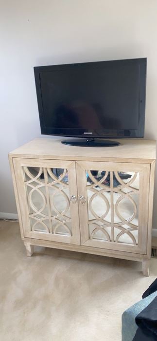 mirrored cabinet