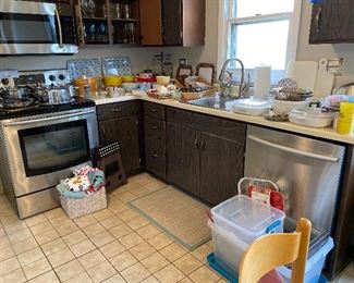 kitchenware