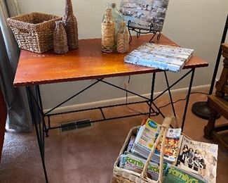 Wood/metal side table/desk