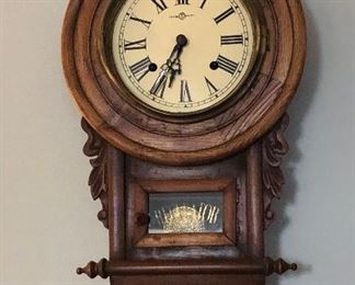 https://www.ebay.com/itm/114364151313	LX0031: Vintage Regulator Wall Mounted Clock Local Pickup 		Buy-it-Now	 $95.00 
