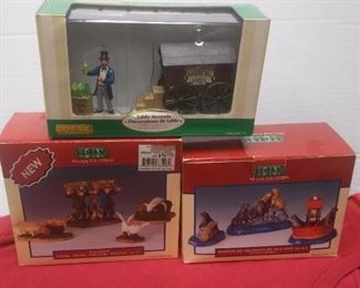 https://www.ebay.com/itm/124466104037 GN3092 LOT OF THREE USED LEMAX BOXED FIGURINES VILLAGE COLLECTION POLY-RESIN Buy-IT-Now $19.99
