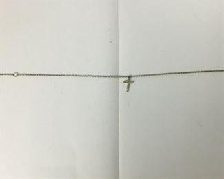 https://www.ebay.com/itm/124185087158	KB0156: Sterling Silver Cross Ankle Bracelet 10"		 Buy-IT-Now 	 $15.00 
