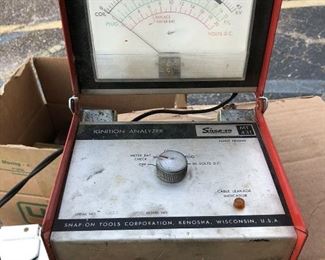 https://www.ebay.com/itm/114524910835	LAR1033: Vintage Snap-on MT431 Ignition Analyzer - Untested Pickup Only		 OBO 	 $20.00 
