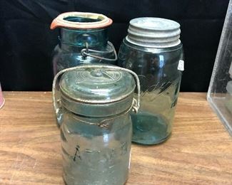 https://www.ebay.com/itm/114412179828	LRM3990: 3 Blue Canning Jars Pickup only		 OBO 	 $25.00 
