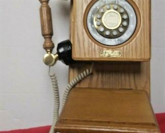 https://www.ebay.com/itm/124346717302 LX3022 WALL MOUNTED PUSH BUTTON VINTAGE TT SYSTEMS COUNTRY STORE TELEPHONE OBO $49.99