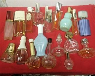 https://www.ebay.com/itm/114467068465	LX3034 LOT OF 18 USED VINTAGE PERFUME & COLOGNE BOTTLES SOME WITH PRODUCT		 OBO 	 $22.99 
