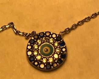 https://www.ebay.com/itm/124320686793	WL104 STERLING SILVER AND BLUE EVIL EYE NECKLACE		 Buy-it-Now 	 $20.00 
