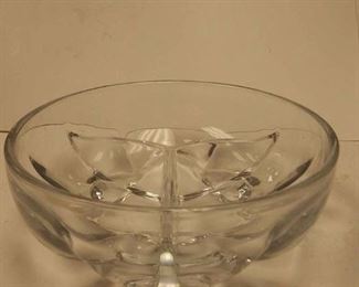 https://www.ebay.com/itm/114392413173	WL3072 USED VINTAGE CRYSTAL GLASS CANDY DISH 2 X 6 3/8 INCHES WL3 BOX 6		 Buy-it-Now 	 $10.00 
