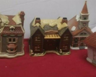 https://www.ebay.com/itm/124486381237 GN3153 LOT OF FOUR LEFTON USED VINTAGE CERAMIC COLONIAL VILLAGE BUILDINGS Buy-it-Now $54.99