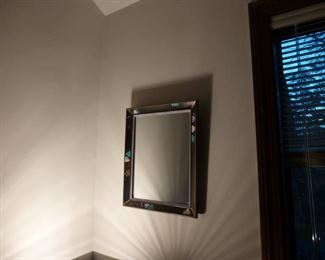 Detailed mirror