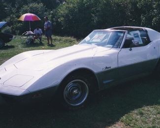 Vintage 1975 Chevrolet Corvette