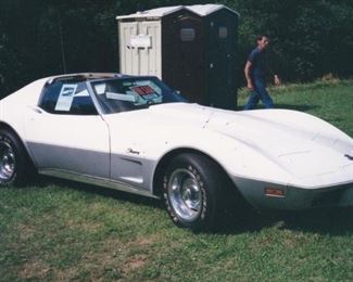 Vintage 1975 Chevrolet Corvette