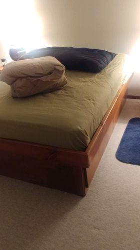 Bed / mattress