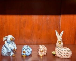 90. Four 4 HEREND HAVNGARY Rabbit Figurines