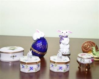 95. Group Lot Of Porcelain Pill Boxes