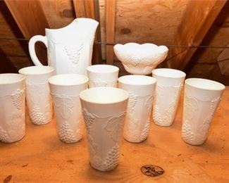 120. Milk Glass Dish Set