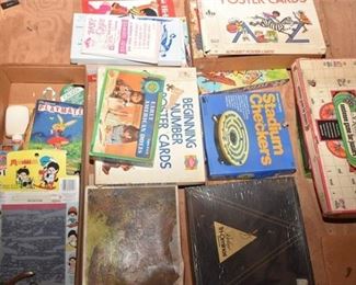 142. Group Lot Puzzles games and Books