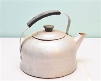 190. MIRRO Teapot