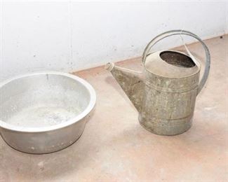 205. Watering Can and water Basin