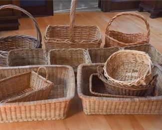 224. Group Lot Of Baskets