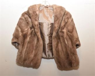 283. Mink Fur Cape