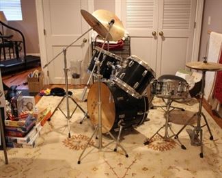 Pearl drum set