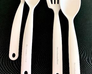$10. Set of four, pale pink vintage cooking utensils. Normal use.