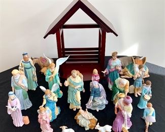 Limited Edition, Renaissance Nativity Scene by Lenox circa 1991. Porcelain figurines. Original boxes included. Original manger (also Lenox )has additional pieces not show. All figurines in excellent condition except ONE wise man is missing fingers on one hand. Selling as an entire set. 22 porcelain pieces plus manger: $1000.