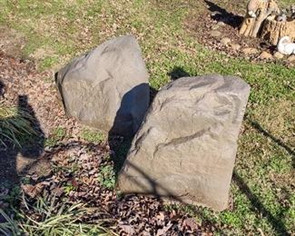 Plastic rocks