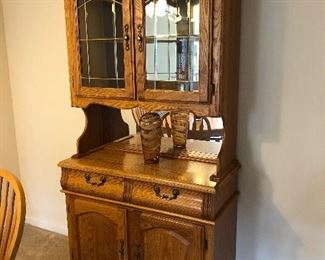 OAK CHINA CABINET 