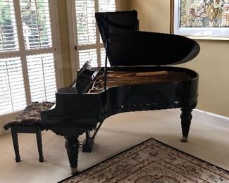 Chickering Baby Grand Piano in EXCELLENT CONDITION.                                                                     
Chickering & Sons was an American piano manufacturer located in Boston, Massachusetts.                                                                            