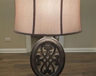 LOT 6620 Wooden lamp $90