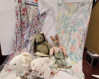 Bunnies: Vintage Chenille, Wood Head Signed, Cottontails. Vintage Floral Dresses, Size Small
