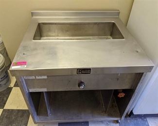Randell Electric Hot Food Table With Well, Buyer Responsible For Removal