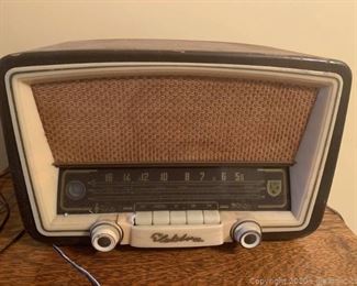 Sterling Normende High Ride Fidelity Elektra 51 Radio