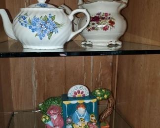 Tea pot, collection