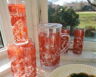 Plastic summer pitcher w/ cups. Paisley pattern, 