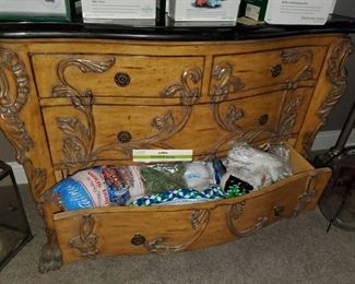 4 Drawer chest, Christmas snow and decor