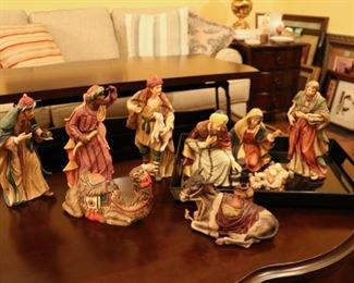 10 piece large figurines nativity set