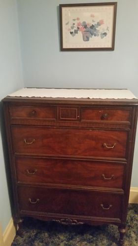 Chest of drawers