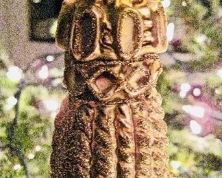 OH SO BEAUTIFUL!!!
SET OF 40 NEIMAN MARCUS GOLD COLORED, GLITTER, GLASS HAND-BLOWN CHRISTMAS ORNAMENTS
MADE IN GERMANY.
Set consists of sea horses, tassels, bells and balls.
In excellent, mint condition!
LOVELY!!!!