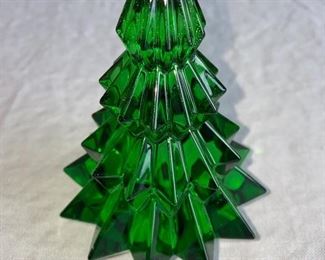 NEW IN BOX WITH TAGS
BACCARAT GREEN CRYSTAL "ASPEN FIR TREE" CHRISTMAS TREE