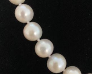 Pearl classic timeless white round necklace. 18.5 inches long.