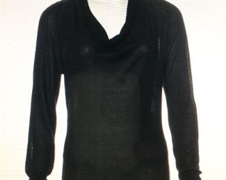 DEREK LAM BLACK CASHMERE AND SILK SWEATER WITH DRAPED SCOOP NECK AND LONG SLEEVES
SIZE: MEDIUM
CONDITION: VERY GOOD
FABRIC: 70% CASHMERE AND 30% SILK