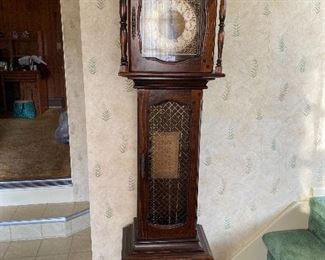 15-$100  The Able Cottey Grandfather Clock 8 day clock new England Clock Farmington Contt USA 71x16 10