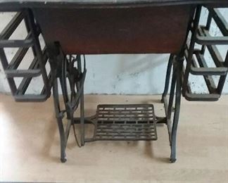 treadle sewing machine base (as is) no drawers