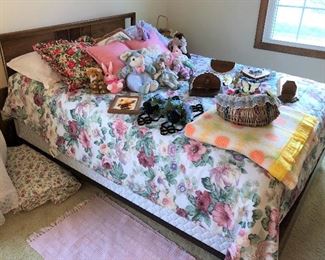 Bed (part of bedroom set)
