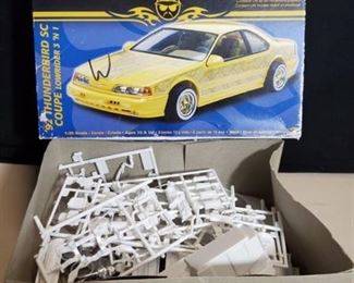 Revell 1992 Thunderbird Sc Coupe L/r 1/25 Scale Kit 85-2832